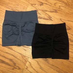womans scrunched gym shorts